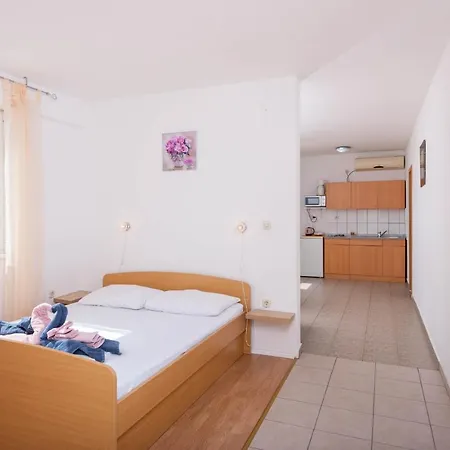 Holiday Apartments Mare Orebic Exterior photo