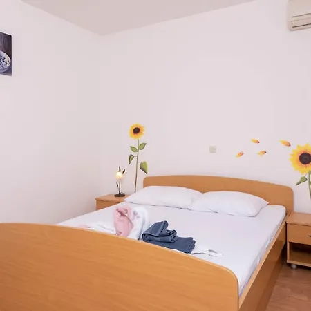 Holiday Apartments Mare Orebic Exterior photo