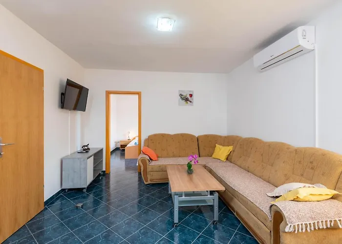 Holiday Apartments Mare