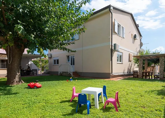 Holiday Apartments Mare